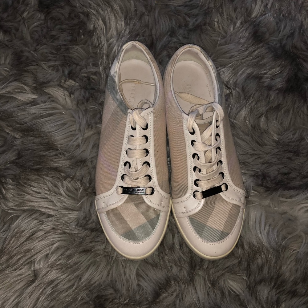 Burberry shoes